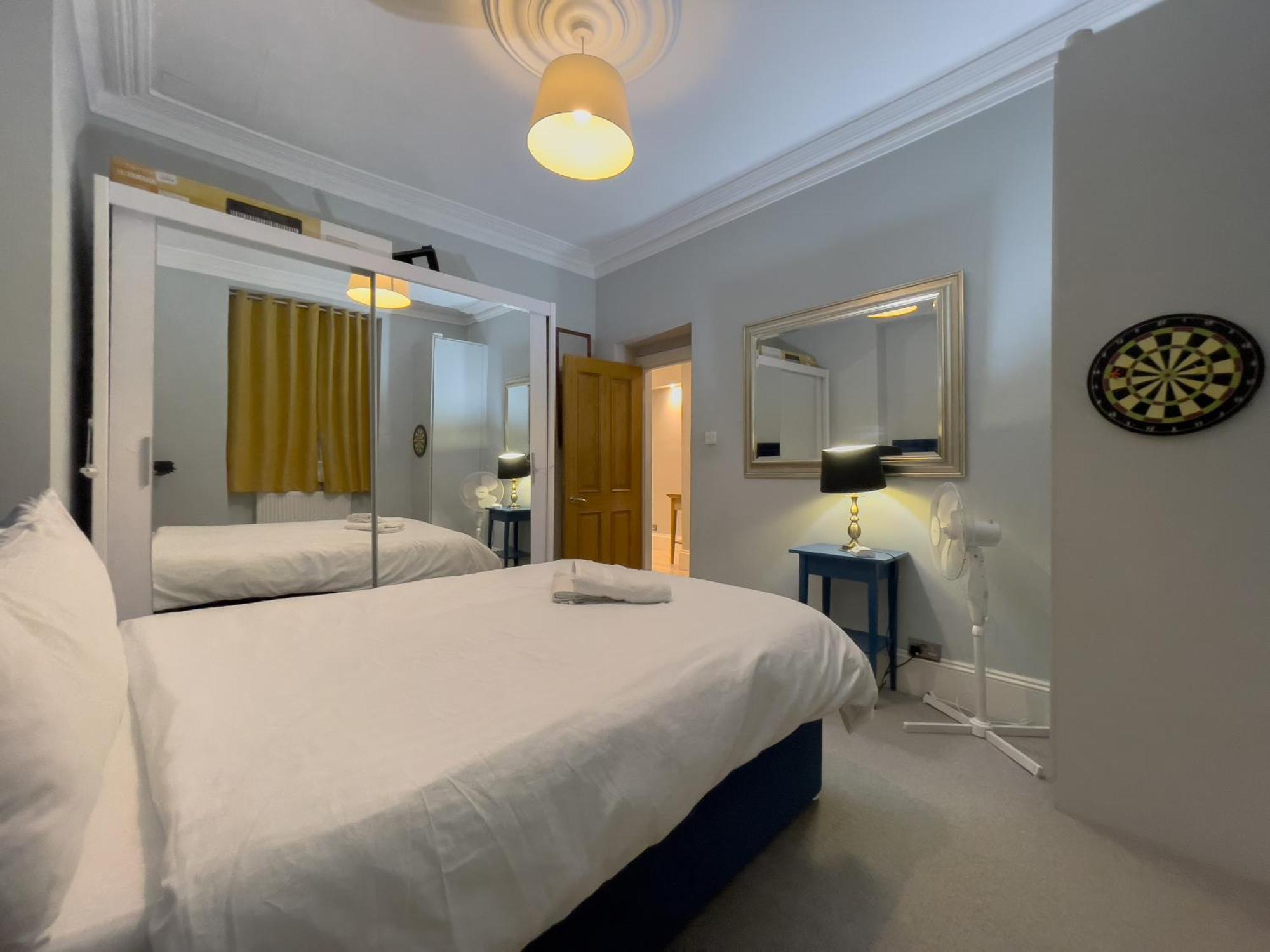 Hyde Park Haven By Urban Retreats Appartement Londen Buitenkant foto